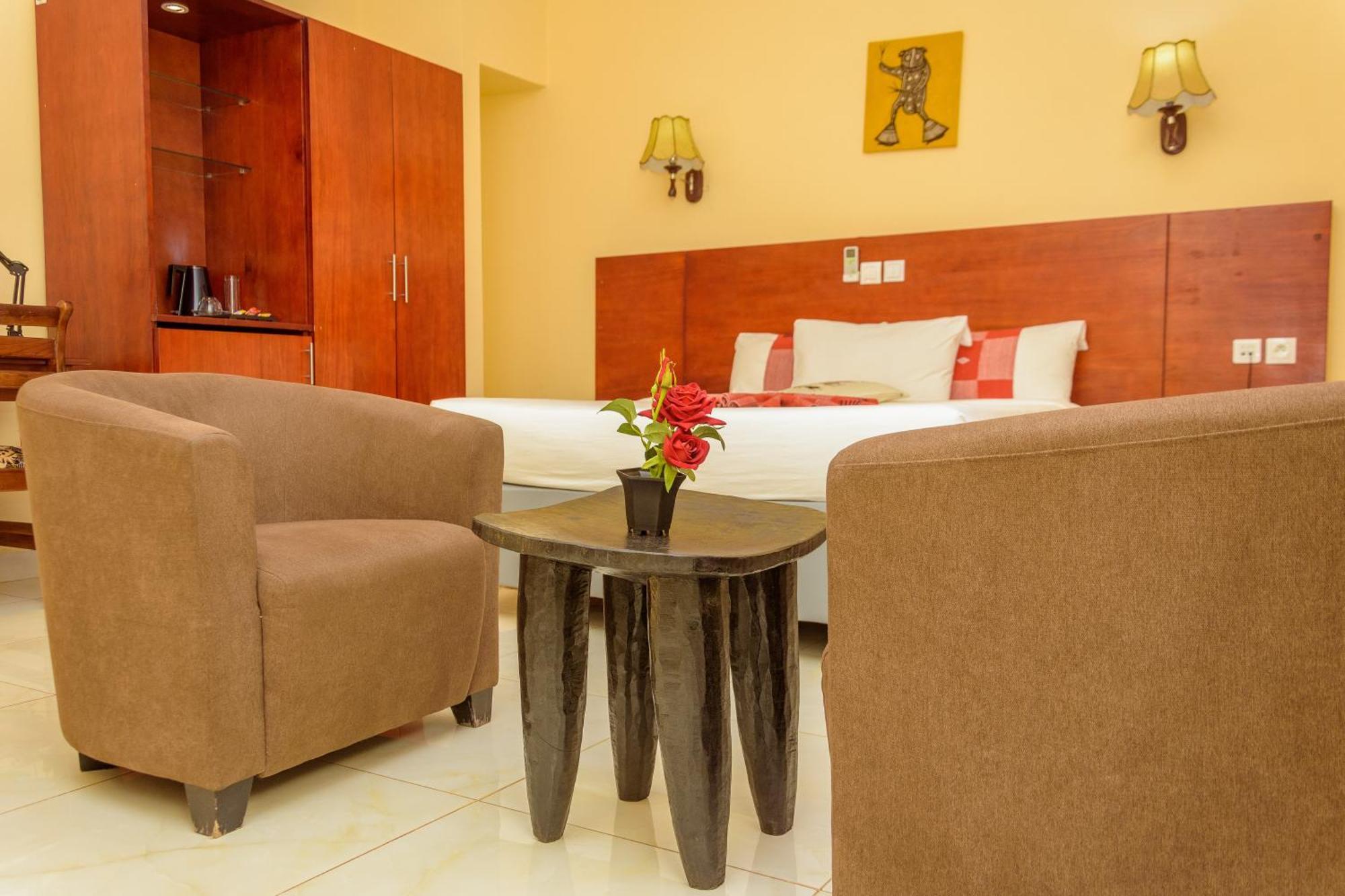 Hotel La Rose Blanche Korhogo Exteriér fotografie