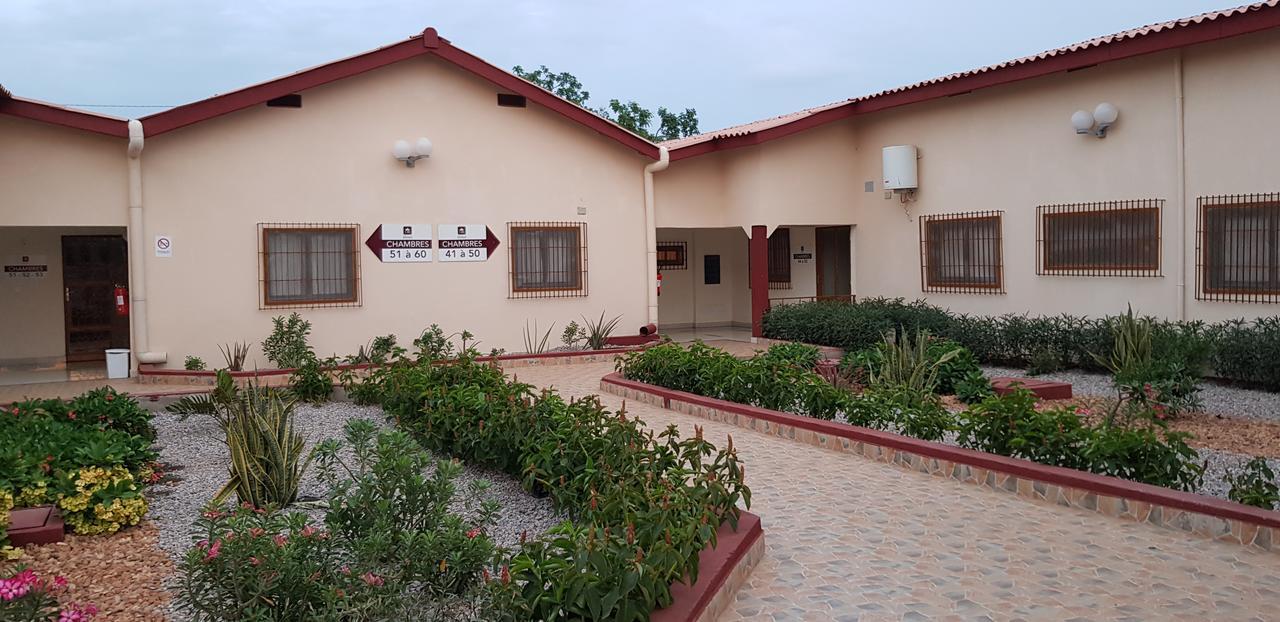 Hotel La Rose Blanche Korhogo Exteriér fotografie