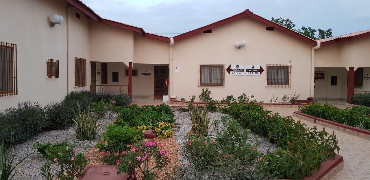 Hotel La Rose Blanche Korhogo Exteriér fotografie