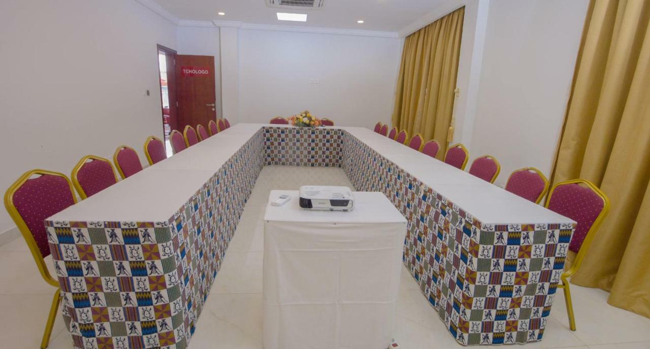 Hotel La Rose Blanche Korhogo Exteriér fotografie
