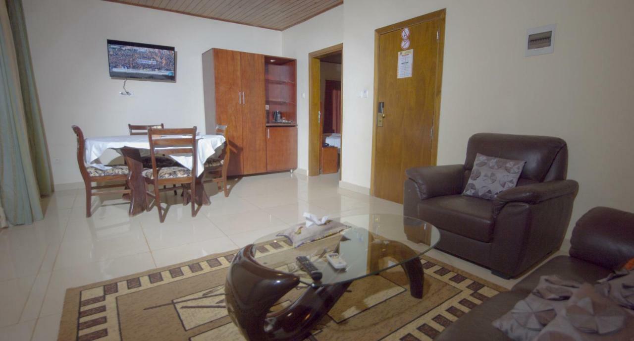 Hotel La Rose Blanche Korhogo Exteriér fotografie
